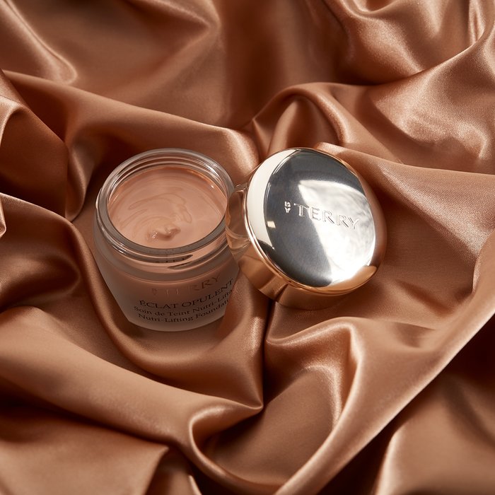 Eclat Opulent Foundation